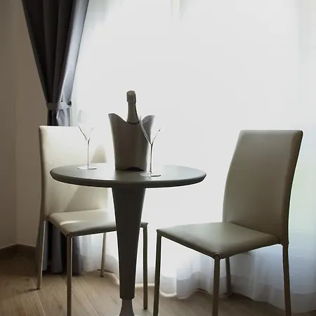 Luxury Experience Garzilli *