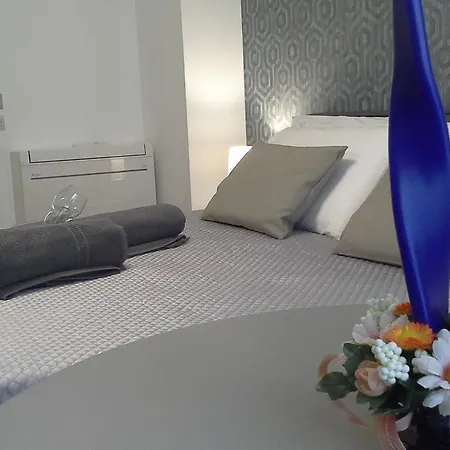 Luxury Experience Garzilli *